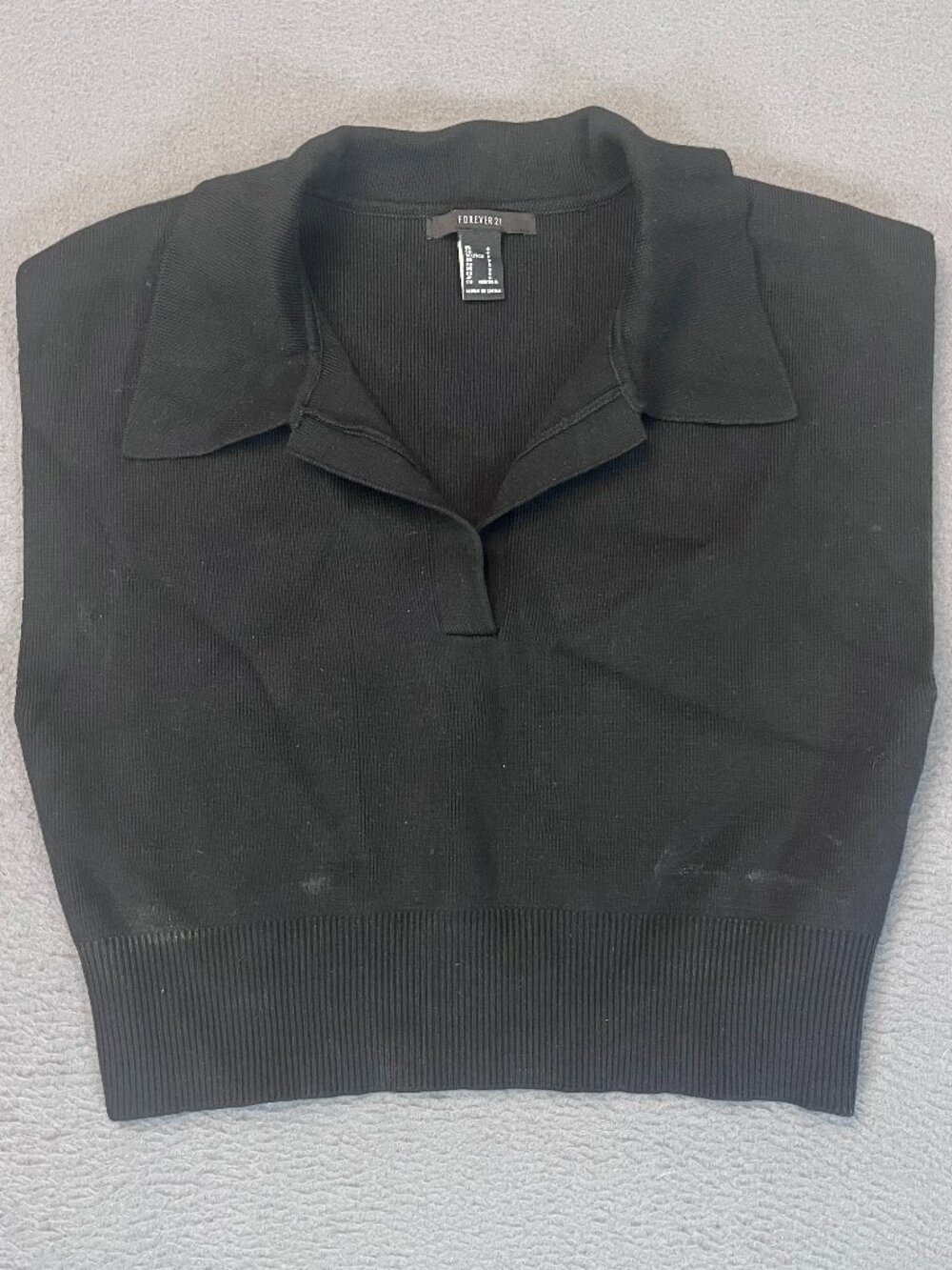 Forever 21 Women's Black Cropped Polo Sleeveless Shirt Size Small Sweater Acade